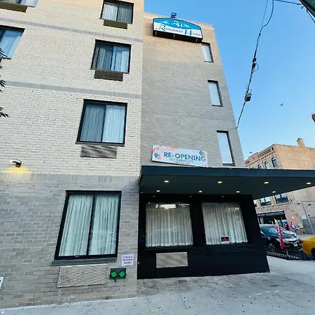 Rockaway 3*