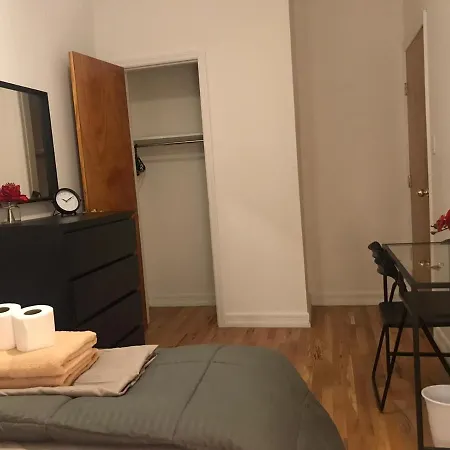 Upper Manhattan Bedrooms Hostel *