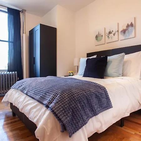 Hostel Upper Manhattan Bedrooms