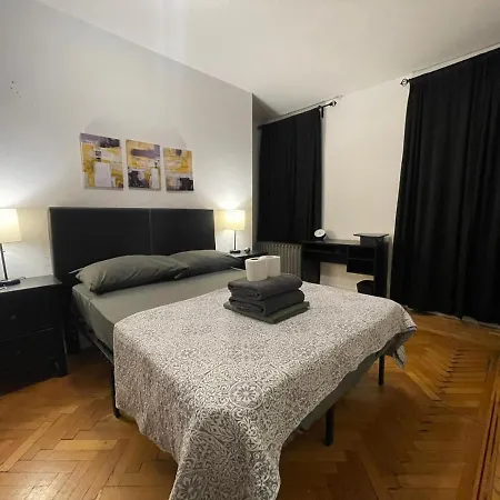 Upper Manhattan Bedrooms