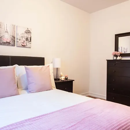 Upper Manhattan Bedrooms Hostel *