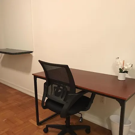 Hostel Upper Manhattan Bedrooms *