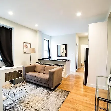 Apartment Lower East Side Loft: Soho-adjacent Renovated Haven New York