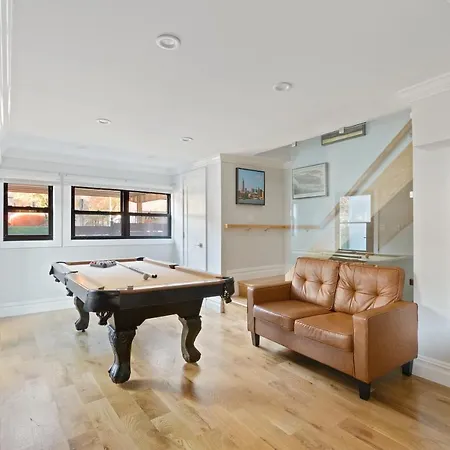 Private Gated House With Gym In Williamsburg Bk 10 Mins To Manhattan! New York