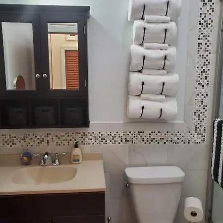 The Harlem Pearl Apartment