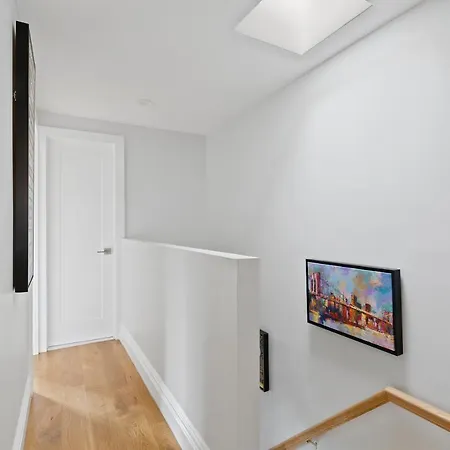 Private Gated House With Gym In Williamsburg Bk 10 Mins To Manhattan! *
