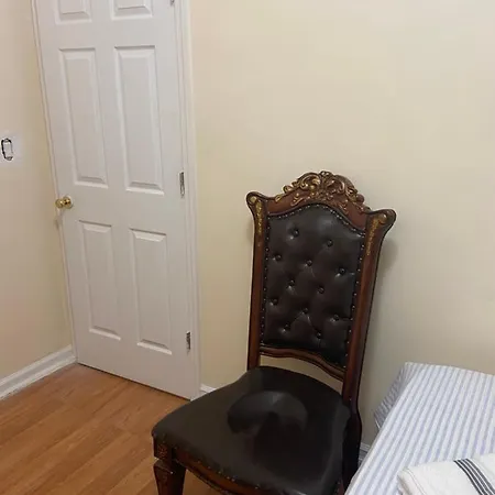 A Beautiful In Queens Guest house New York