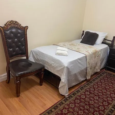 Guest house A Beautiful In Queens