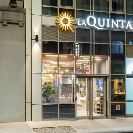 La Quinta By Wyndham Time Square South New York
