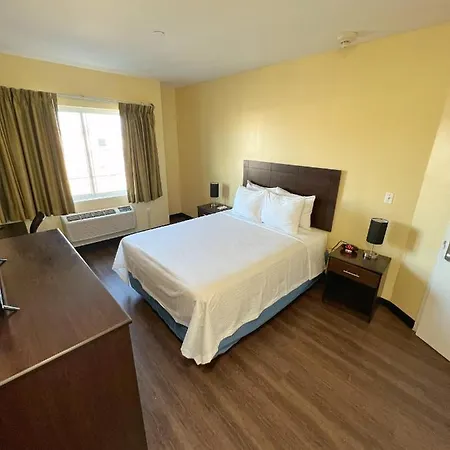 Hotel Ozone Inn & Suites New York
