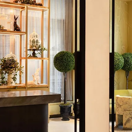 Park Lane Hotel