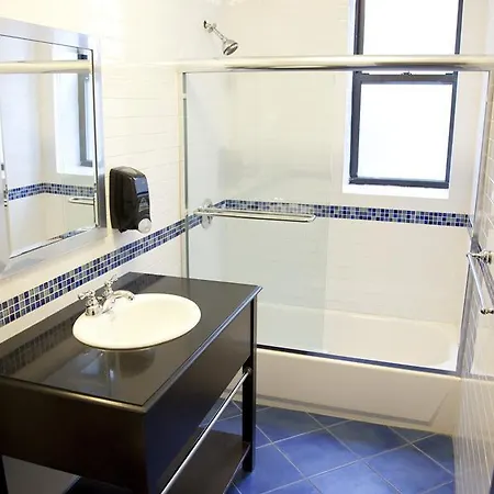 99 Aparthotel 2*