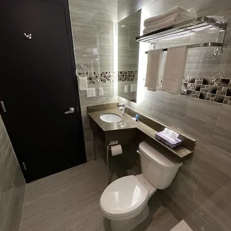 369 Brooklyn Hotel