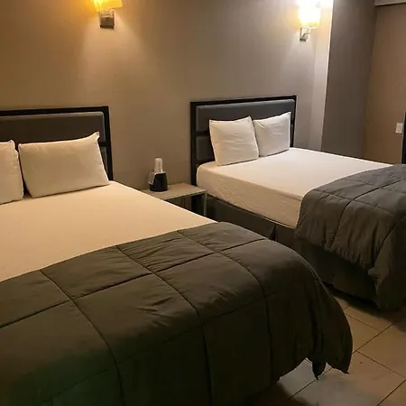Hotel Henny 3*