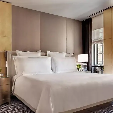 The Carlyle, A Rosewood Hotel