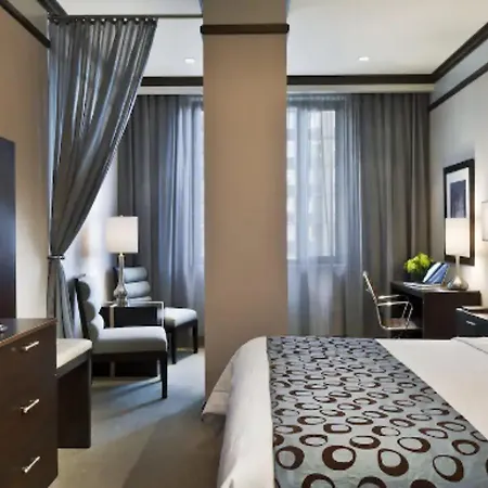 The Pearl 4*