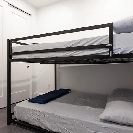 New York City Bedrooms Manhattan * New York