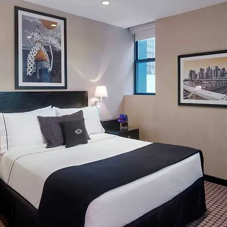 Night By Sb At Times Square 4*