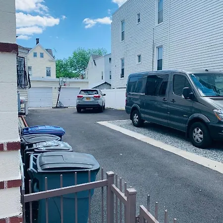 El Eden 2 Bedroom With Parking Space Close To Hospital *