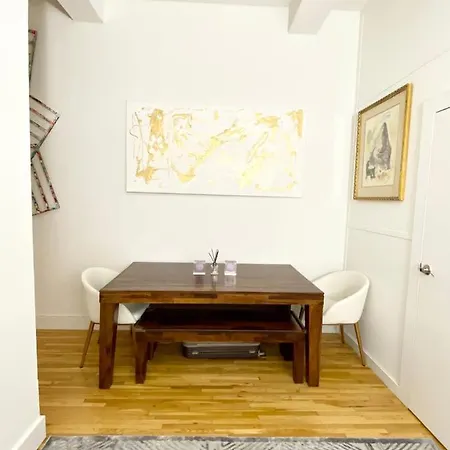 Apartment Luxury Next To Times Square