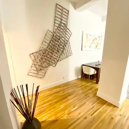 Luxury Next To Times Square Apartment New York