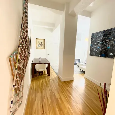 Luxury Next To Times Square *