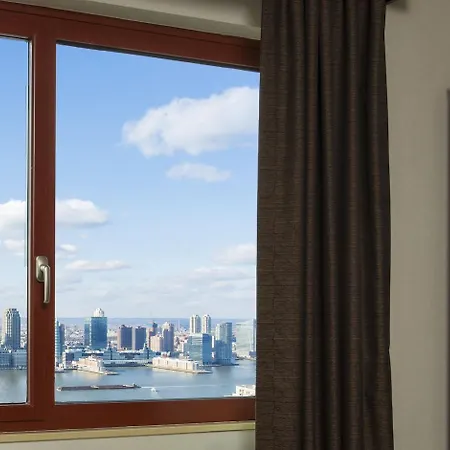 Hotel Manhattan Financial District, An Ihg