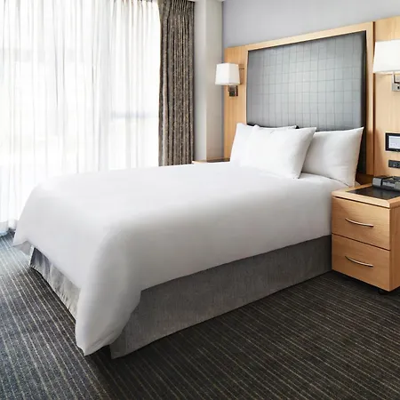 Hotel World Center 4*