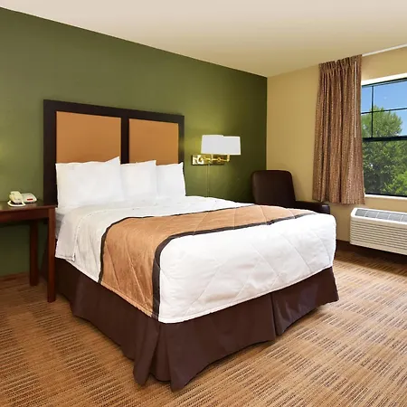 Hotel Extended America - - Laguardia Airport New York