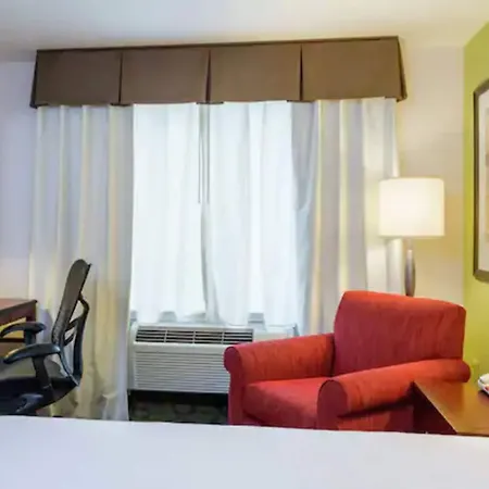 Hilton Garden Queens Jfk Hotel 3*