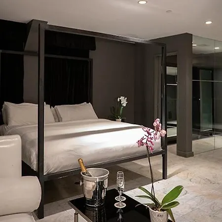 Hotel Night By Sb At Times Square