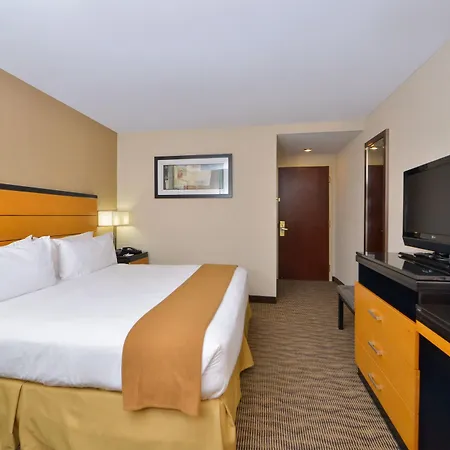 Hotel Express Kennedy Airport, An Ihg 3*