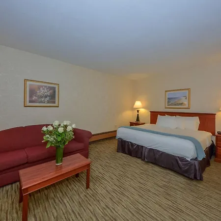 Anchor Hotel 3*