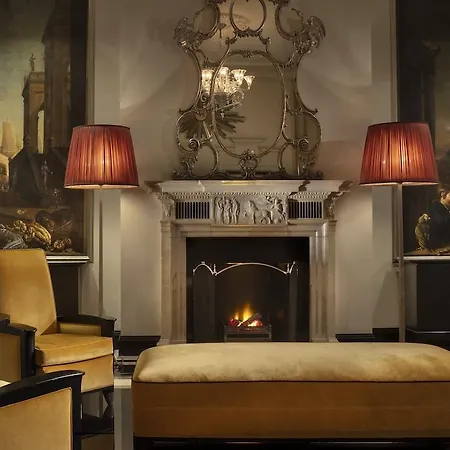 The Carlyle, A Rosewood Hotel 5*