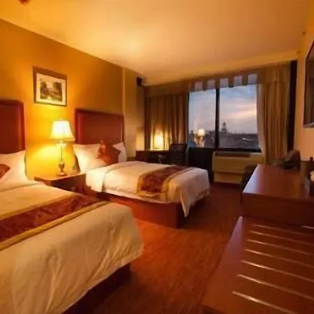 Ramada By Wyndham Flushing Queens Hotel
