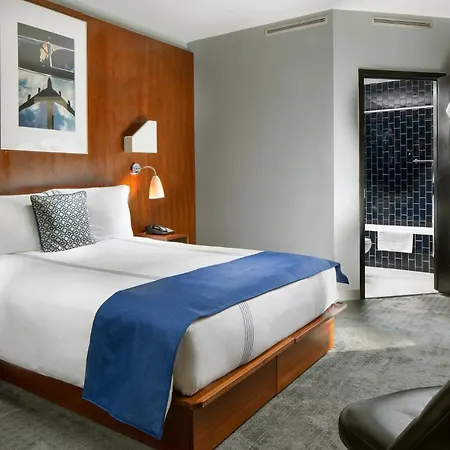 Hotel 6 Columbus Park 4*