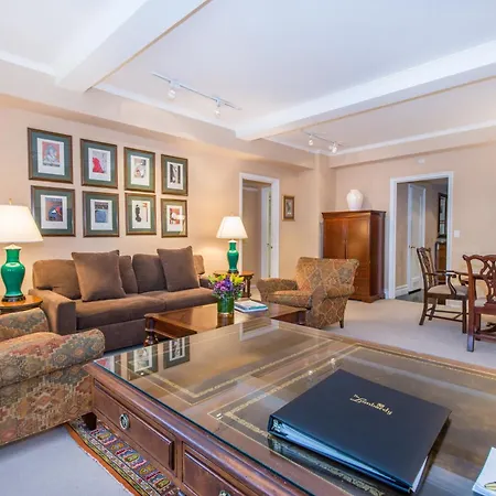 Aparthotel Lombardy