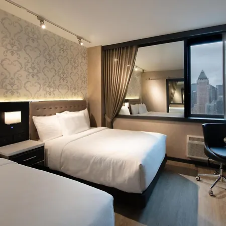 Aliz Times Square Hotel 4*