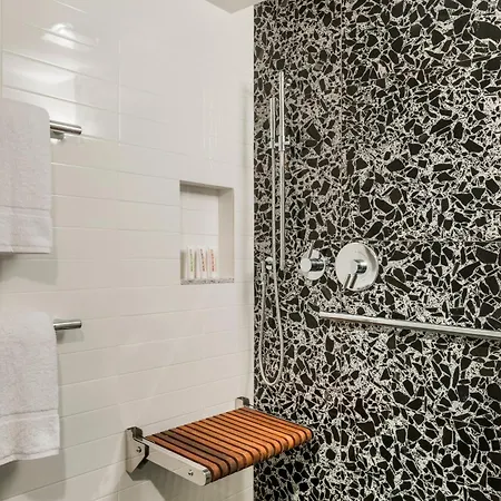 Carnegie Hotel 4*