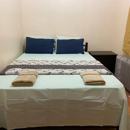 A Pleasant In Queens Guest house New York