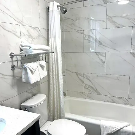 Hotel Lotus Blu & 3*
