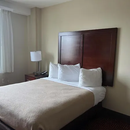 Hotel Lotus Blu & 3*