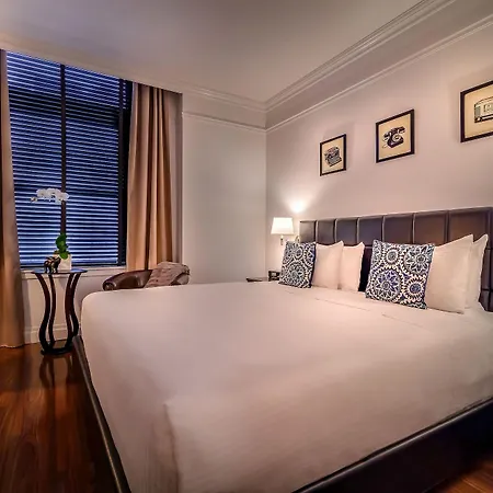 Avalon Hotel 4*