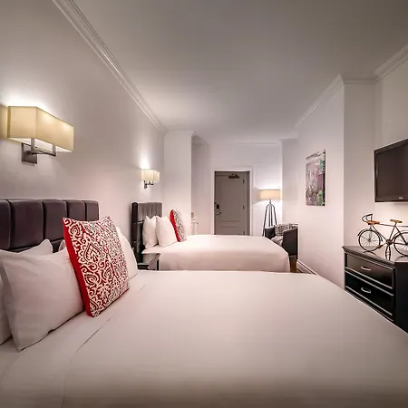 Hotel Avalon 4*