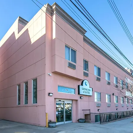 Hotel Ozone Inn & Suites