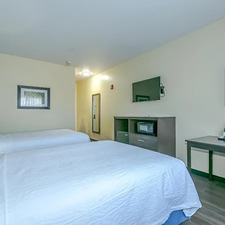Ozone Inn & Suites New York