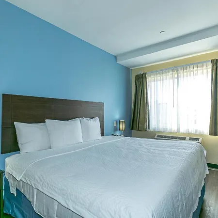 Ozone Inn & Suites Hotel New York