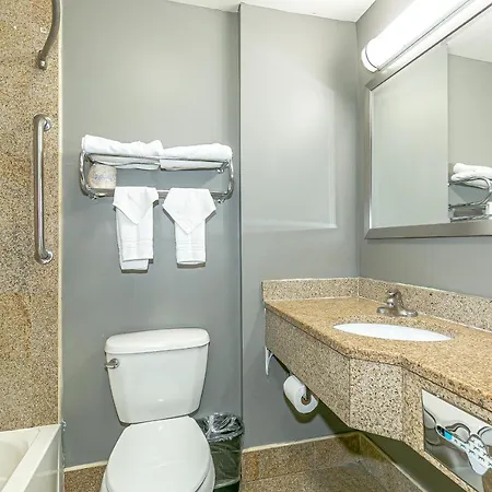Ozone Inn & Suites