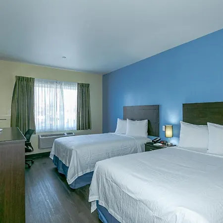 Hotel Ozone Inn & Suites *