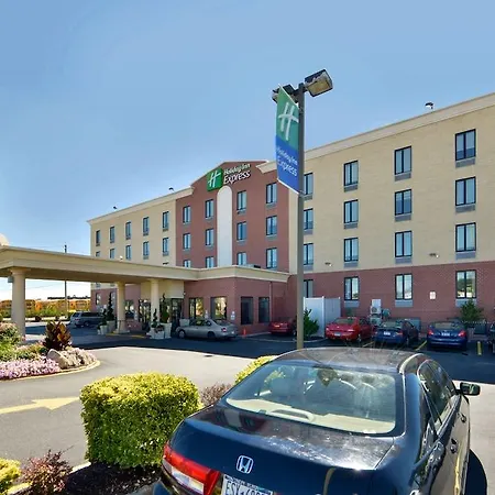 Hotel Express Kennedy Airport, An Ihg 3*